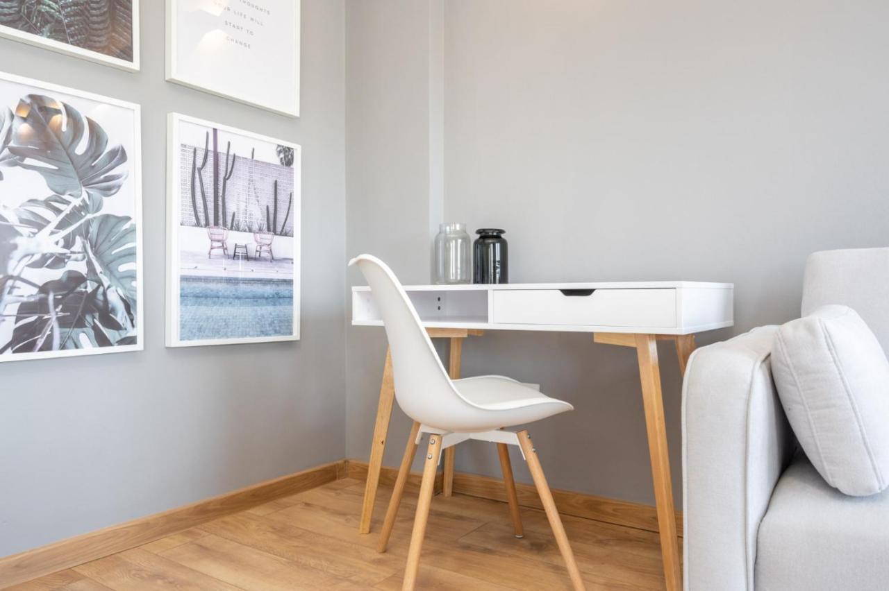 Alfie Center Apartment Bukares Bagian luar foto